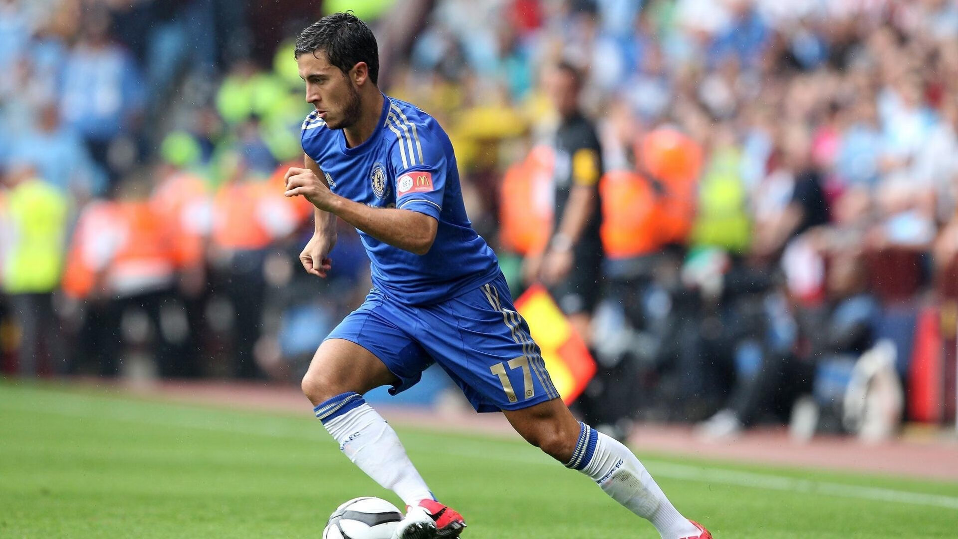 东亚杯国足战平 球迷呼吁提升整体实力,东亚杯国足1比2日本